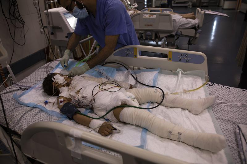Hospitales en Gaza ahora lidian con heridos por bombardeos