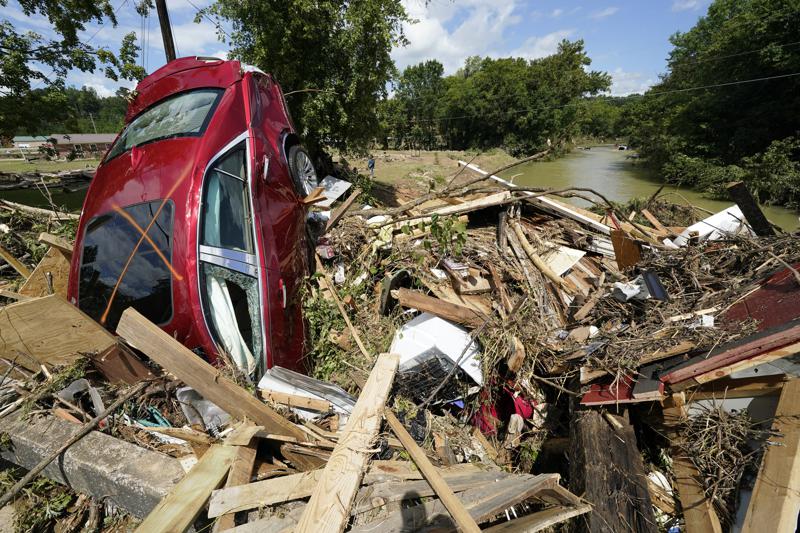 Ya son al menos 22 muertos por inundaciones en Tennessee