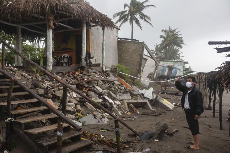 Grace baja a tormenta tropical y deja 8 fallecidos en México