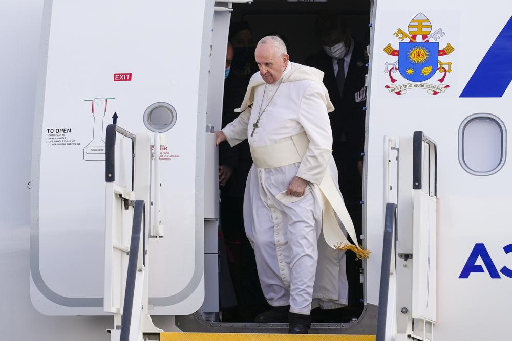 Papa cancela visita a un belén por alza de casos de COVID-19