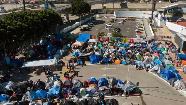 El programa ‘Permanecer en México’ vuelve a la frontera San Diego-Tijuana