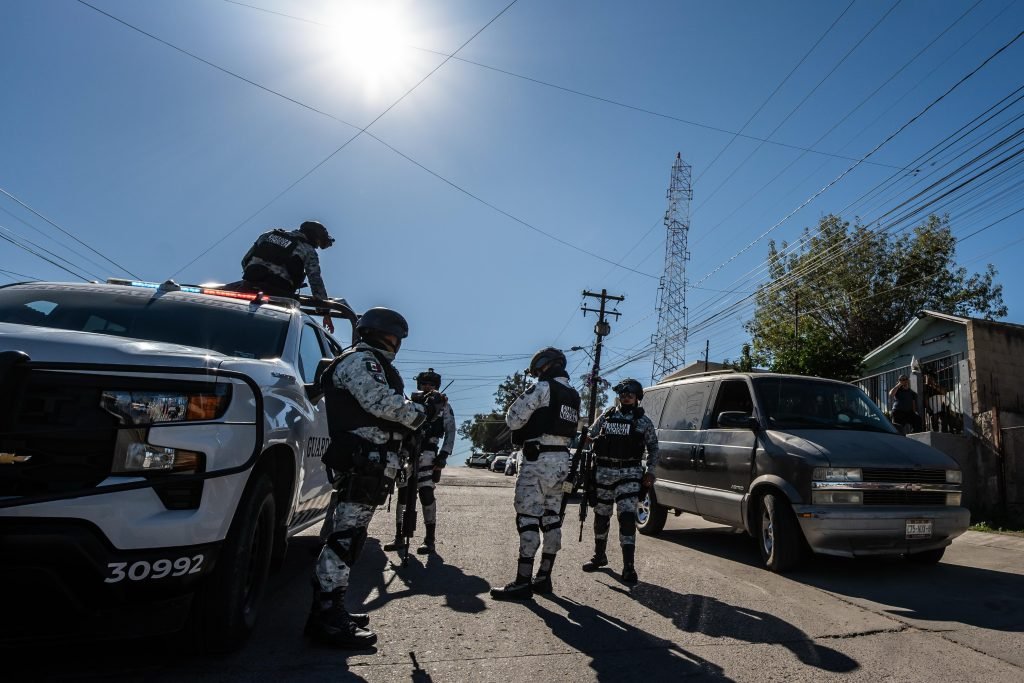 Policía resguarda escena tras ataque armado en colonia Ignacio Ramírez.