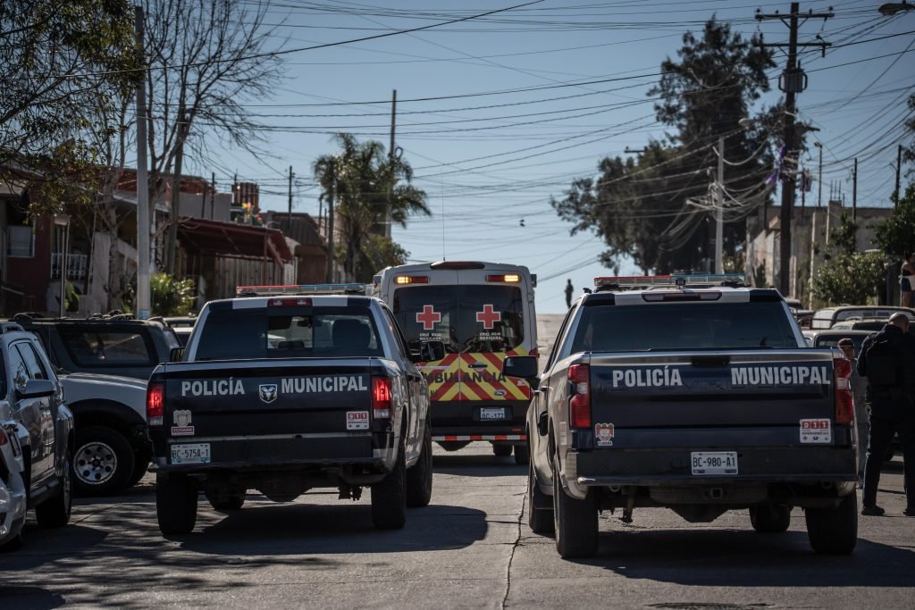 Policía resguarda escena tras ataque armado en colonia Ignacio Ramírez
