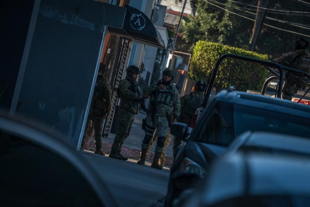 Operativo en Tijuana detienen a líder de los Beltrán Leyva en La Mesa.
